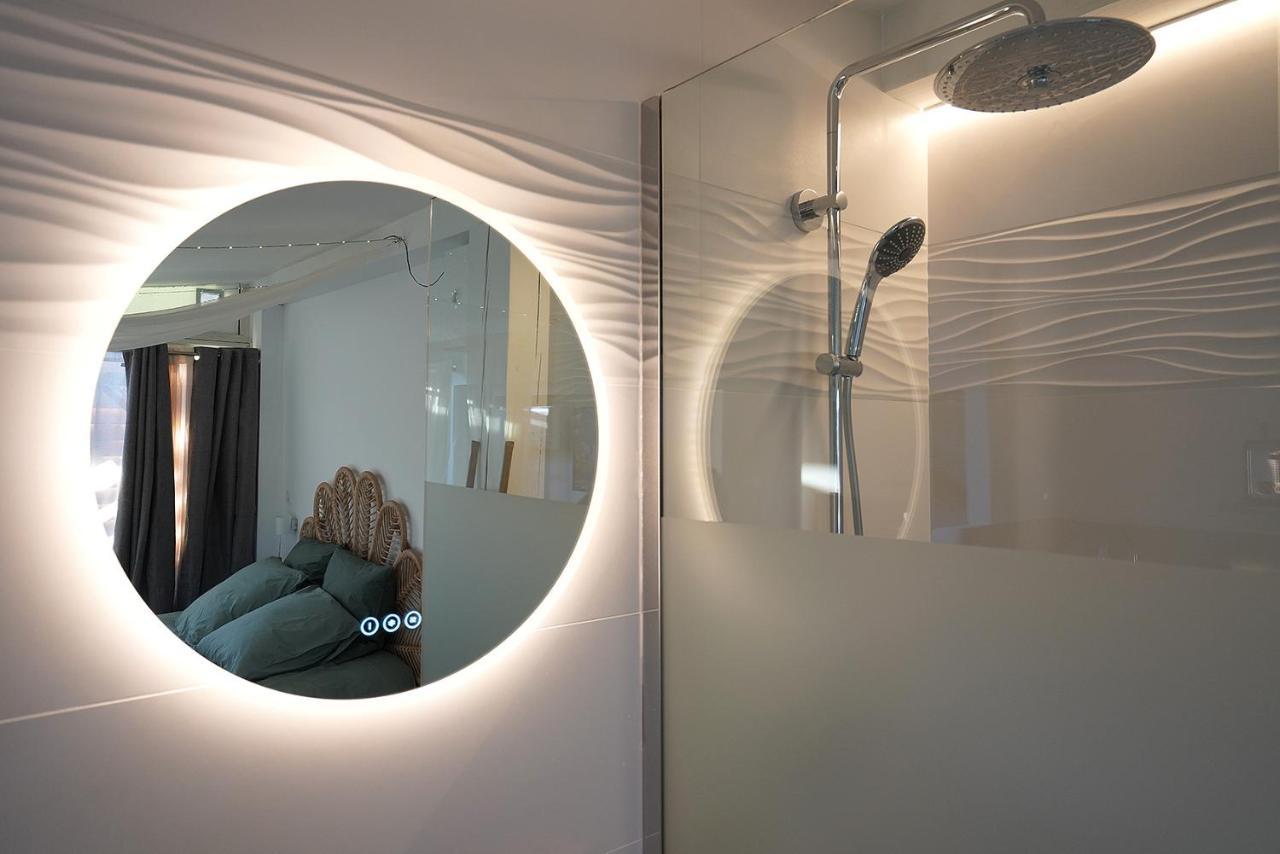 Lovina Chambre De Charme Avec Jaccuzi Velaux エクステリア 写真