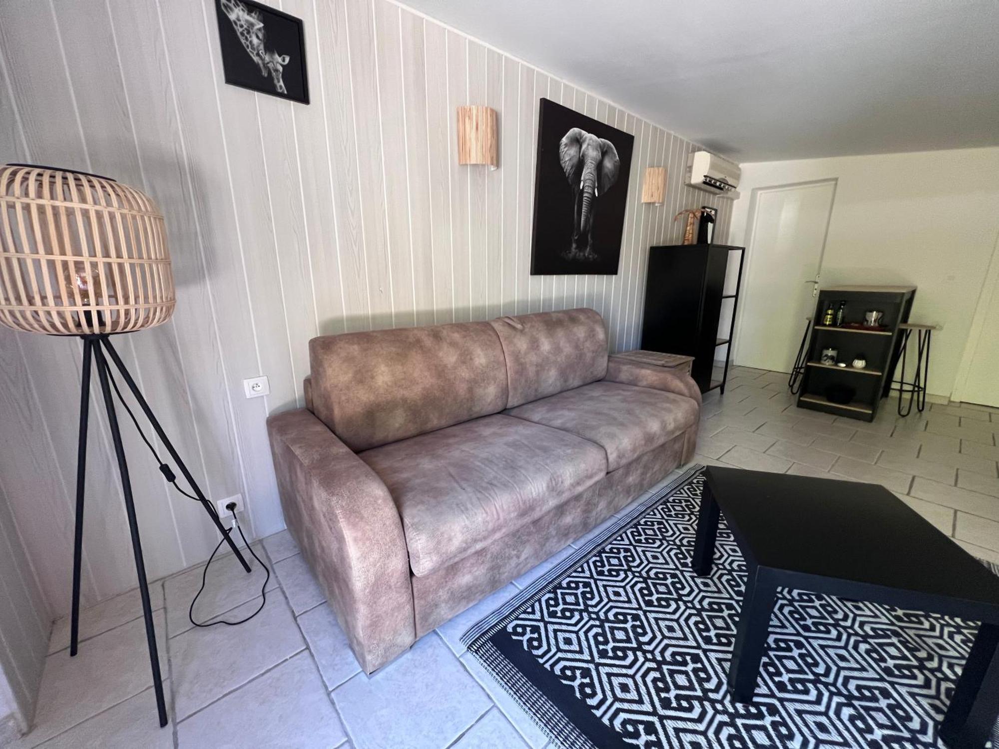 Lovina Chambre De Charme Avec Jaccuzi Velaux エクステリア 写真